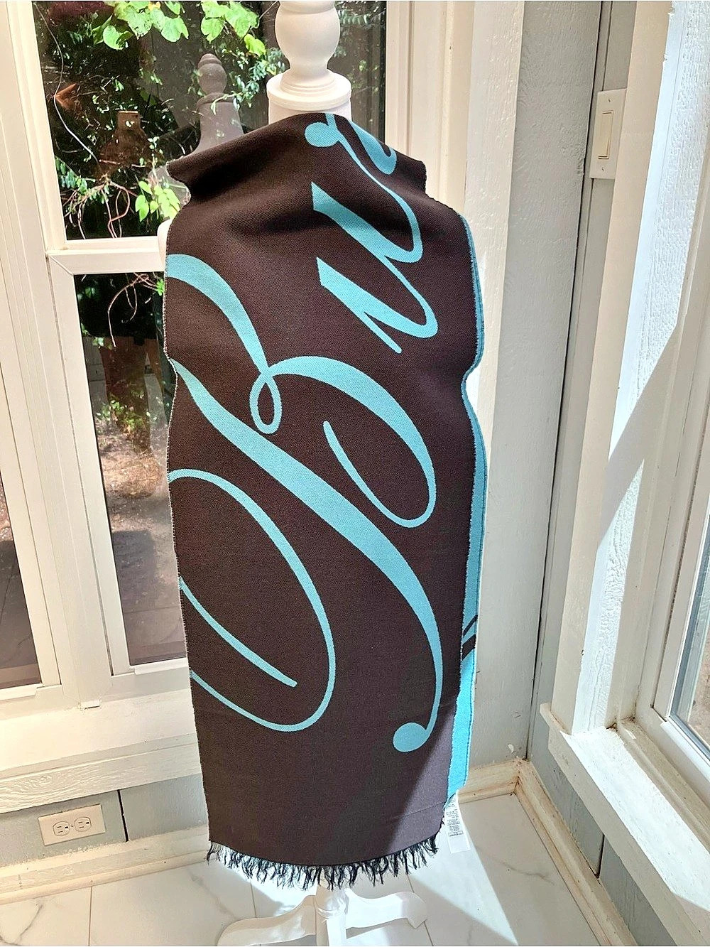 BURBERRY
Logo Intarsia-Knit Wool-Blend Scarf